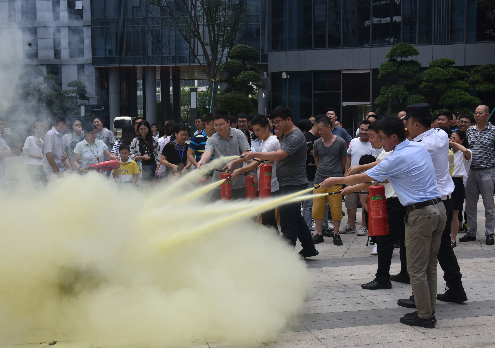 百能安委会开展消防应急演练活动 